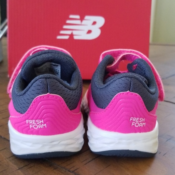 🆕️ Infant/Toddler New Balance - Picture 4 of 6